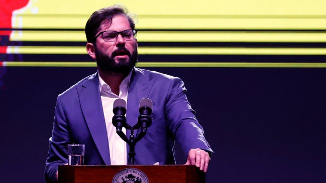 Boric pide acuerdo para reforma previsional: 