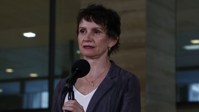 Ministra Tohá también asistió a reunión en casa de Zalaquett