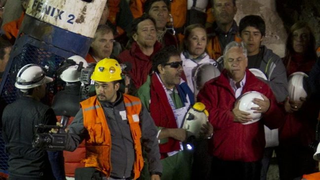   Uno de los 33 mineros de San José pide limosnas en supermercado de La Calera 