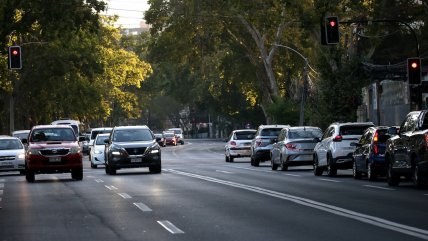   Terminó la vía reversible en eje de Cardenal Caro y Andrés Bello 