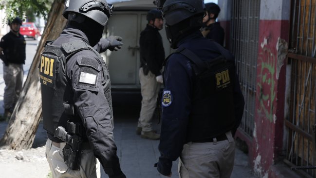   Operativo por drogas en Santiago y Estación Central terminó con ocho detenidos 