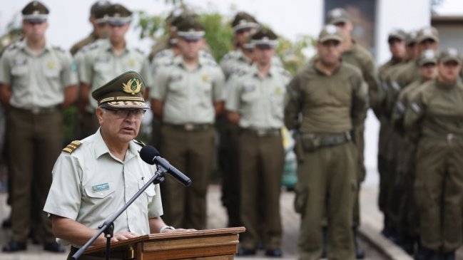 Salida del director de la PDI reinstala presión sobre el general Yáñez