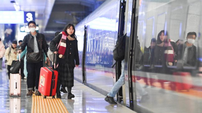   Aumentan 36,2% viajes de pasajeros por ferrocarril en China en enero-febrero 
