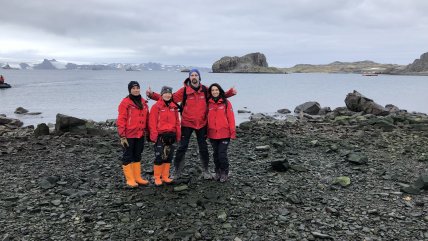   Equipo chileno secuenció por primera vez el genoma completo de la influenza aviar en la Antártica 