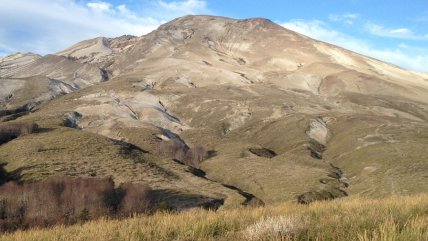   Elevan a amarilla la alerta técnica del Complejo Volcánico Puyehue - Cordón Caulle 