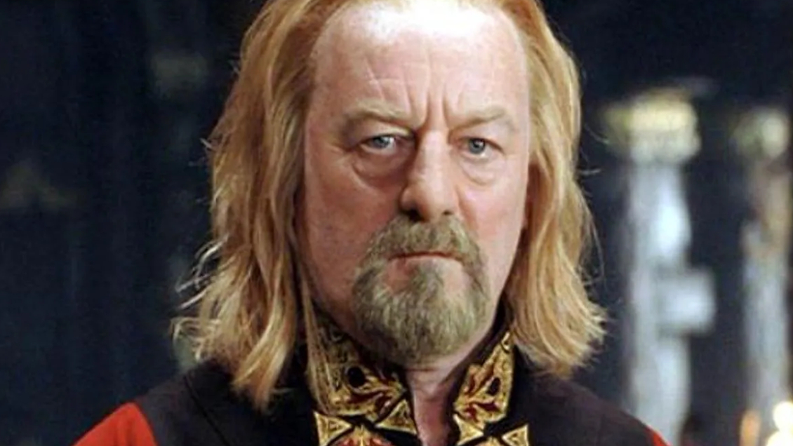 Bernard Hill como el Rey Théoden en "El Señor de los Anillos"