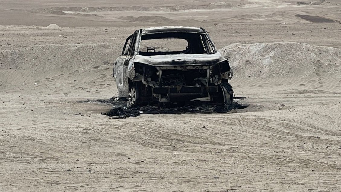 Encuentran dos cadáveres y un vehículo calcinado en Antofagasta Encuentran dos cadáveres y un vehículo calcinado en Antofagasta