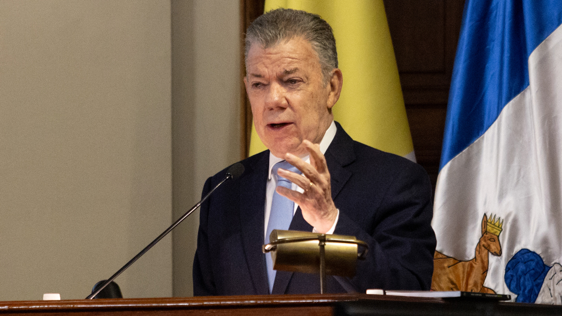 Expresidente Santos pide 