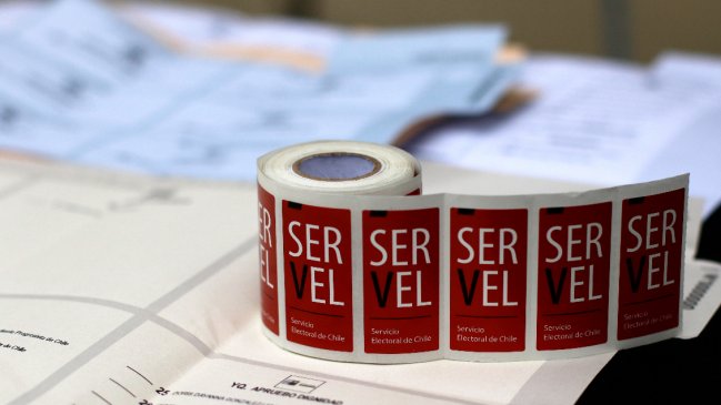 Senado despachó proyecto que fija las elecciones en dos días: Pasó a la Cámara