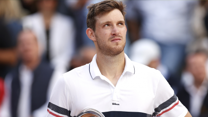   Jarry contó que está trabajando duro para llegar a Wimbledon pese a problemas físicos 