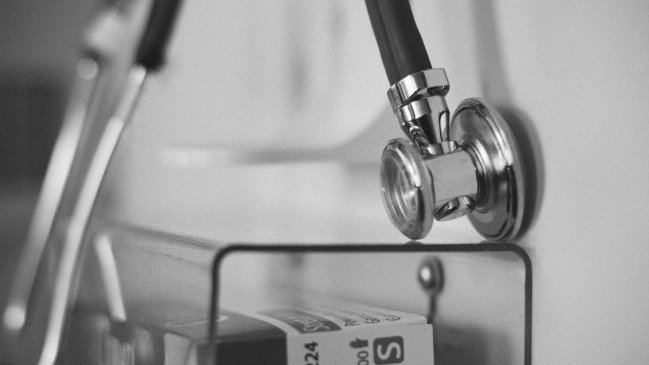 Padres recibirán indemnización de 200 millones tras muerte de hijo por negligencia médica