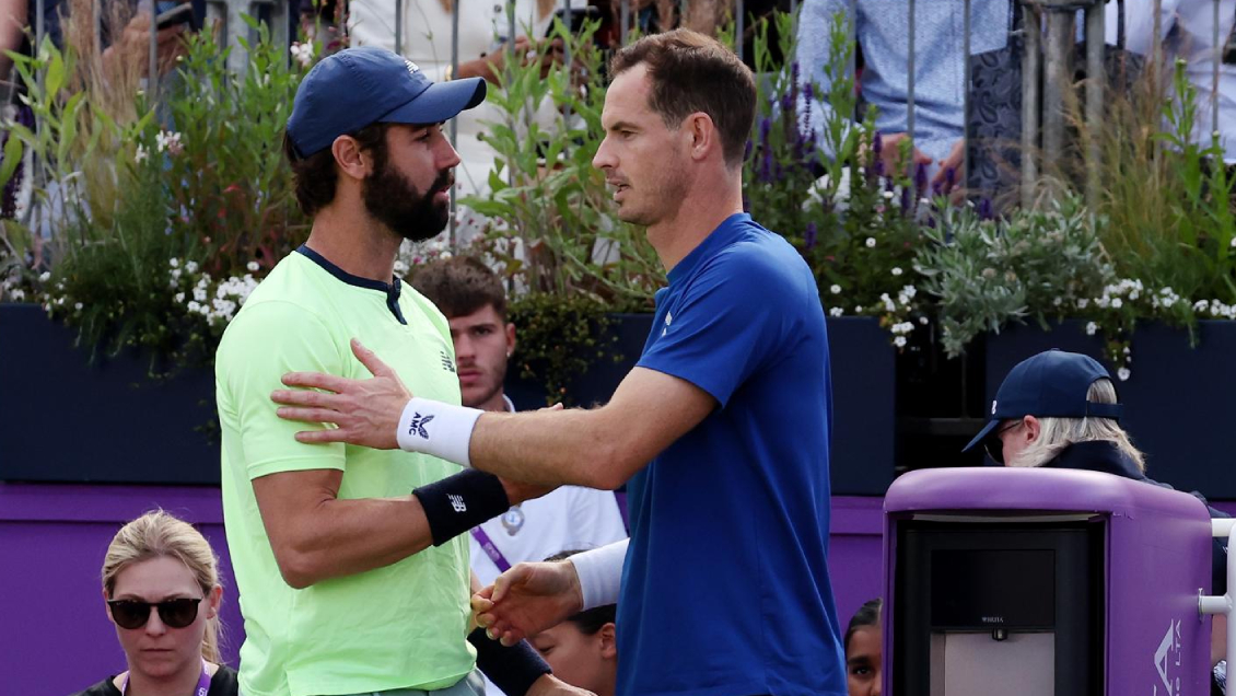 Andy Murray se despidió lesionado de Queen's Andy Murray se despidió lesionado de Queen's