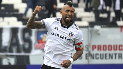   Arturo Vidal lideró la goleada de Colo Colo sobre Quillón en su estreno por la Copa Chile 