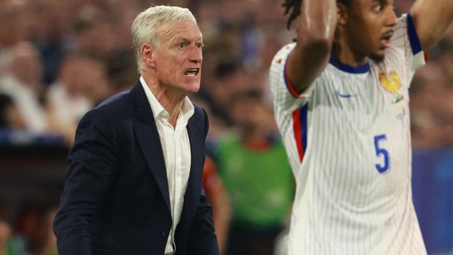   Deschamps continuará al frente de la selección francesa 