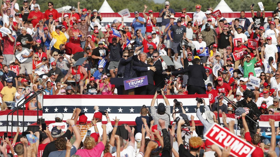 Tiroteo en mitin de Trump causó dos muertos