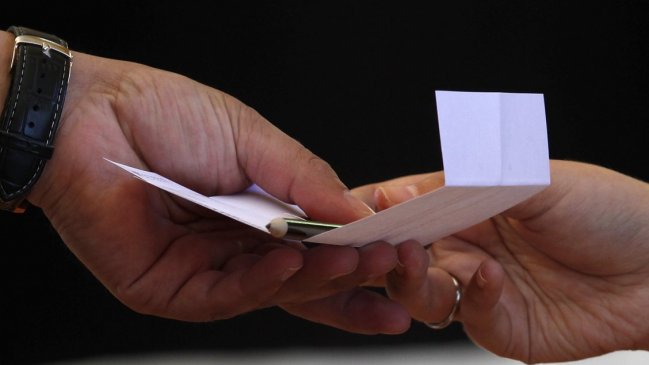 Veto para reponer multas por no votar sigue generando dudas en el mundo político