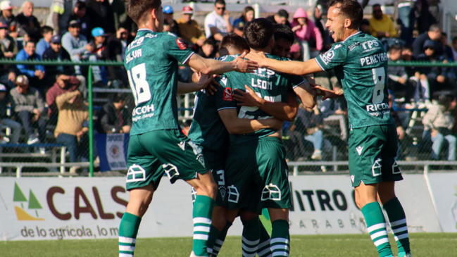   Santiago Wanderers venció a Deportes Santa Cruz y se ilusiona con la liguilla del Ascenso 