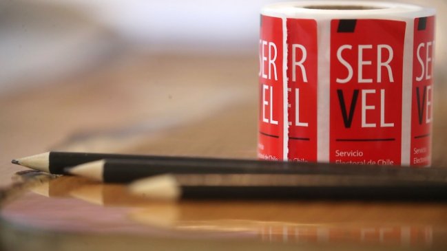 Oficialismo y oposición aún no ratifican nombres para la gobernación metropolitana