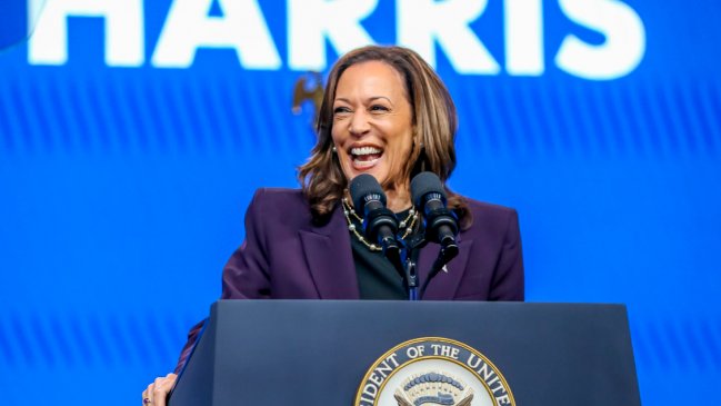 Barack y Michelle Obama respaldaron a Kamala Harris como candidata presidencial