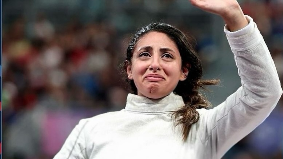 Esgrimista egipcia reveló que compitió embarazada en París 2024 Esgrimista egipcia reveló que compitió embarazada en París 2024