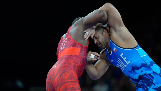  Yasmani logró plata tras histórica final con Mijaín López en París 2024  