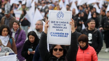   Paro docente: La masiva marcha por el centro de Santiago 