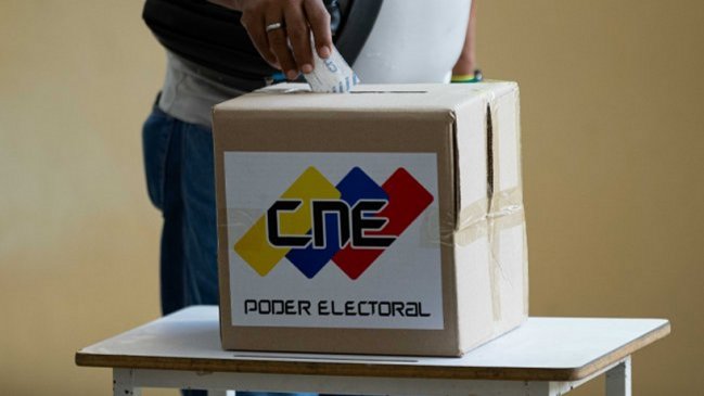 Constitucionalistas venezolanos documentaron ilegalidades de la reelección de Maduro