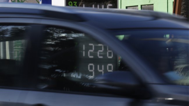 Este jueves subirá el precio de las bencinas y bajará el del diésel