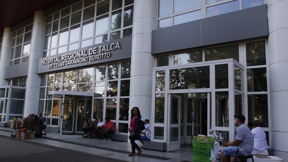 Talca: Hallan cartas certificadas a pacientes en listas de espera en un basural