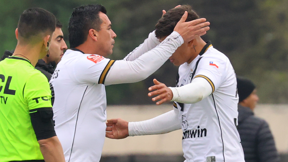 Esteban Paredes tuvo su regreso oficial al fútbol profesional con un gol Esteban Paredes tuvo su regreso oficial al fútbol profesional con un gol
