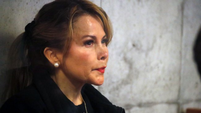 Cathy Barriga seguirá bajo arresto domiciliario total