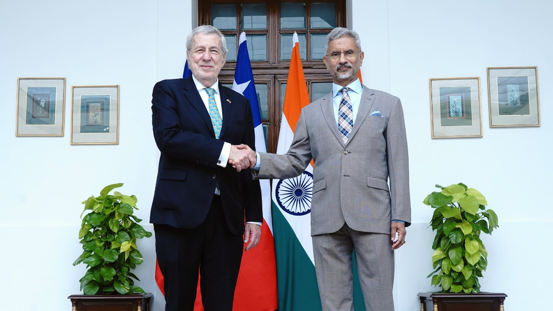 Cancilleres de India y Chile conversan sobre cooperación en materia comercial e inversión