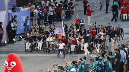  El destacado paso del Team ParaChile por la inauguración de París 2024  