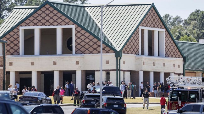   Joven de 14 años mató a dos alumnos y dos profesores en una escuela de EEUU 