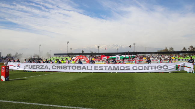   U. de Chile y Palestino mostraron su apoyo a Cristóbal Campos 