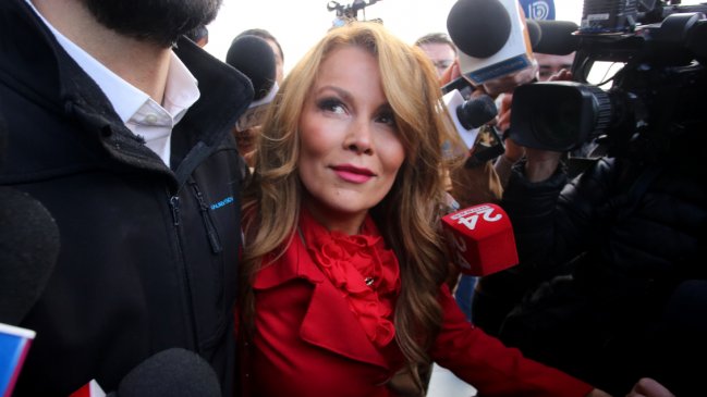 Cathy Barriga al llegar a su reformalización: 