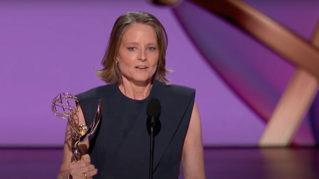 Jodie Foster agiganta su leyenda tras ganar su primer Emmy