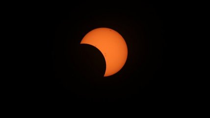   Así se vivió el eclipse solar anular desde Santiago 