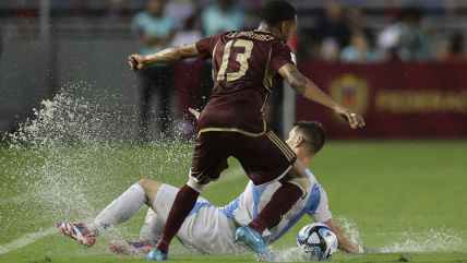   Venezuela mantuvo su invicto de local con luchado empate ante Argentina 