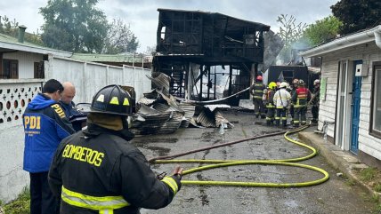   Cuatro personas fallecieron por incendio en una casa en Valdivia 