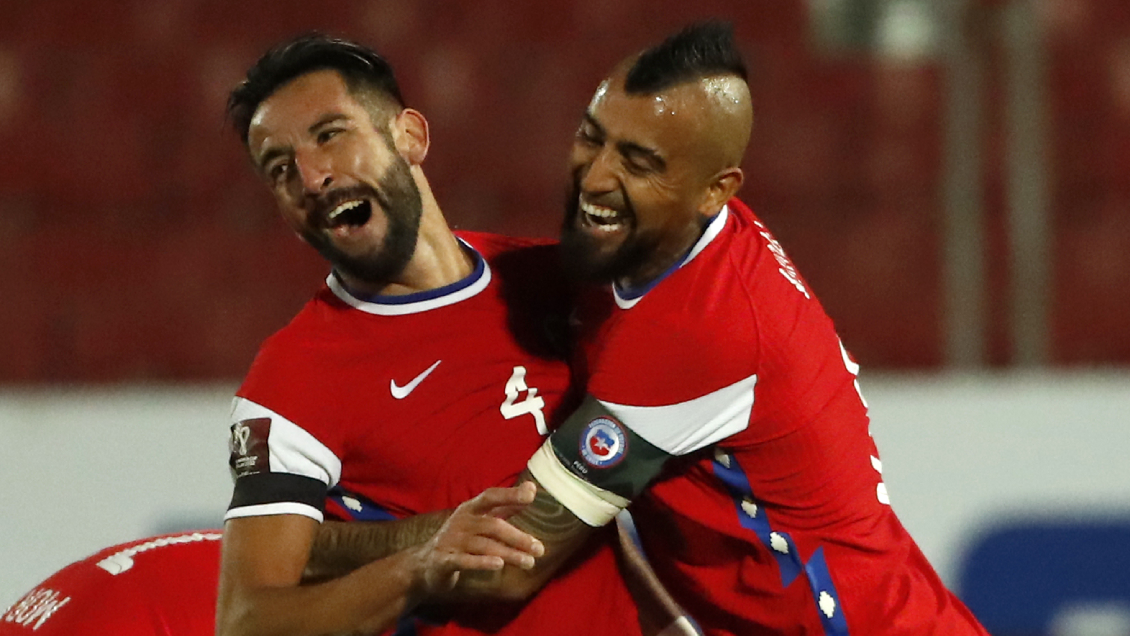 Mauricio Isla: Arturo Vidal siempre tiene que estar en la selección chilena Mauricio Isla: Arturo Vidal siempre tiene que estar en la selección chilena