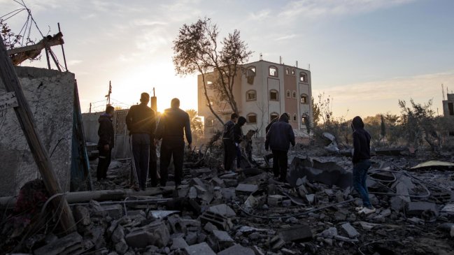Más de 70 muertos en un bombardeo de Israel contra un edificio en el norte de Gaza
