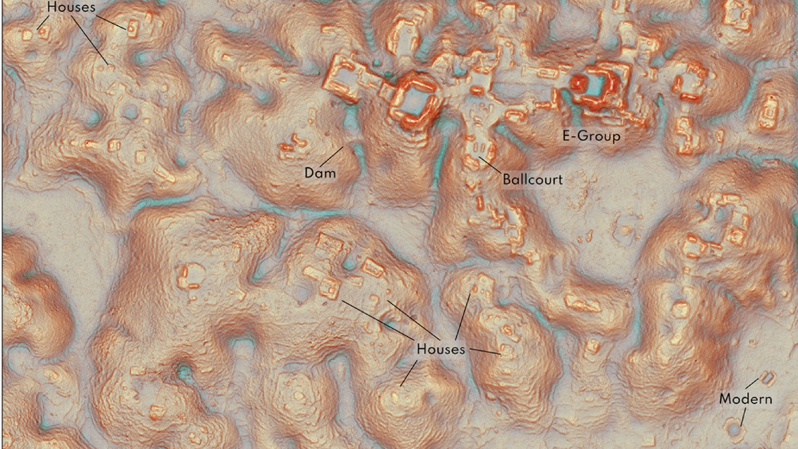 Arqueólogos descubrieron por accidente una gran ciudad maya oculta por la vegetación