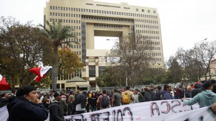   Bajo críticas de la industria, ley de fraccionamiento pesquero avanzó al Senado 