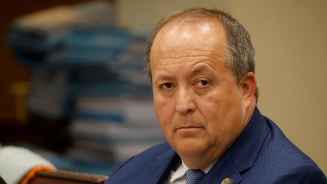 Diputados PC interponen recurso contra Valencia por presunta falta a la ley del lobby