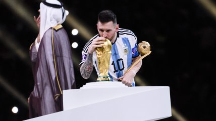   Torta que buscaba homenajear a Messi se volvió viral y comparan imagen con Medel 