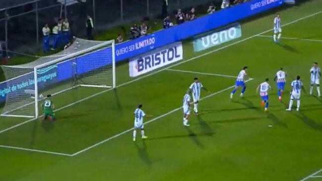 [VIDEO] Sanabria le marcó de chilena a 