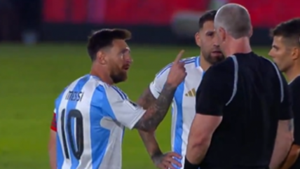  Messi protagonizó fuerte cruce con el árbitro durante derrota de Argentina  