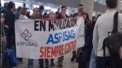   Nuevos retrasos en el Aeropuerto de Santiago: Ahora por manifestación del SAG 