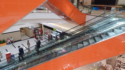   Diputados oficialistas proponen nuevo proyecto para acortar horario de cierre de malls 